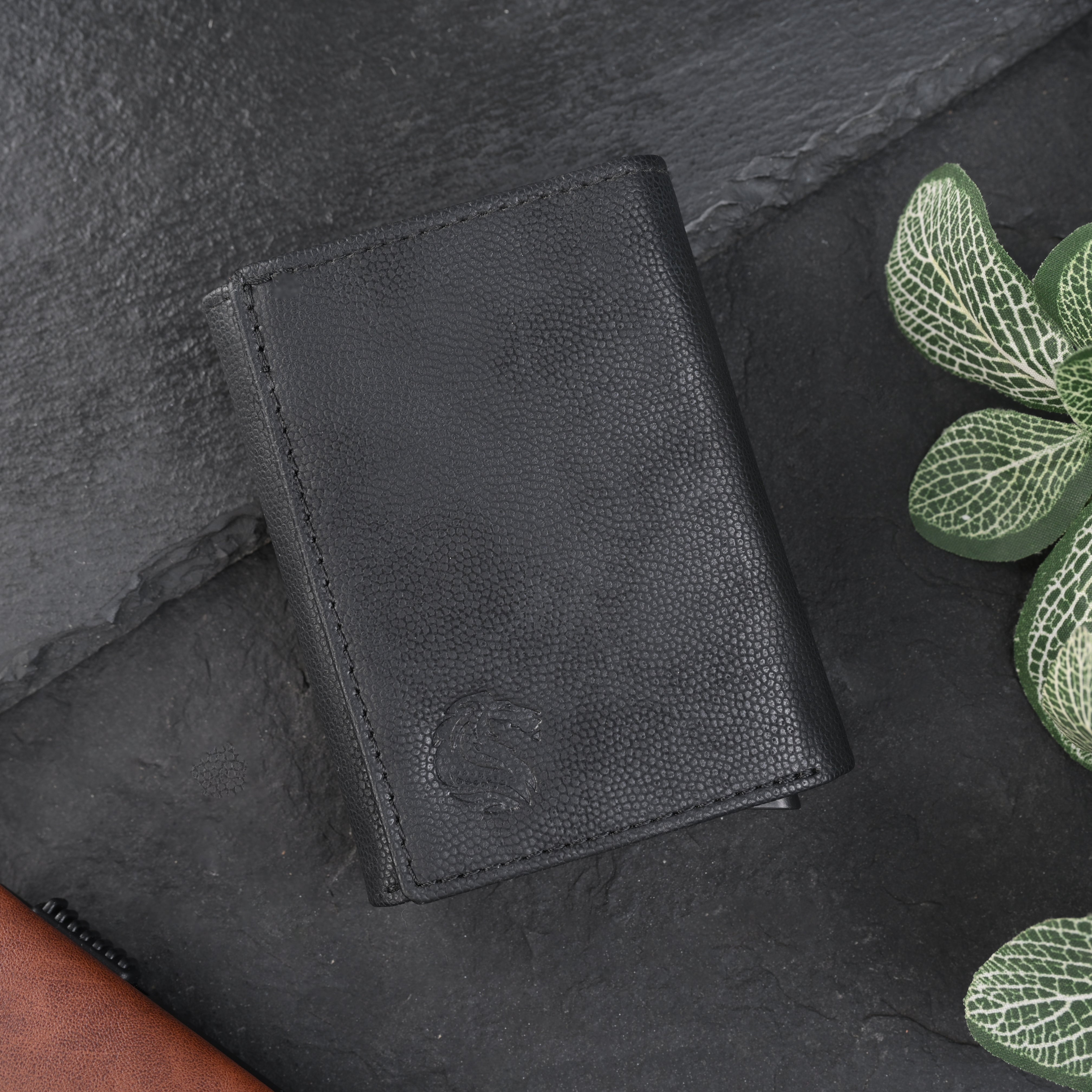 Maverick Pro Leather Wallet – Slim RFID Pop-Up Card Holder