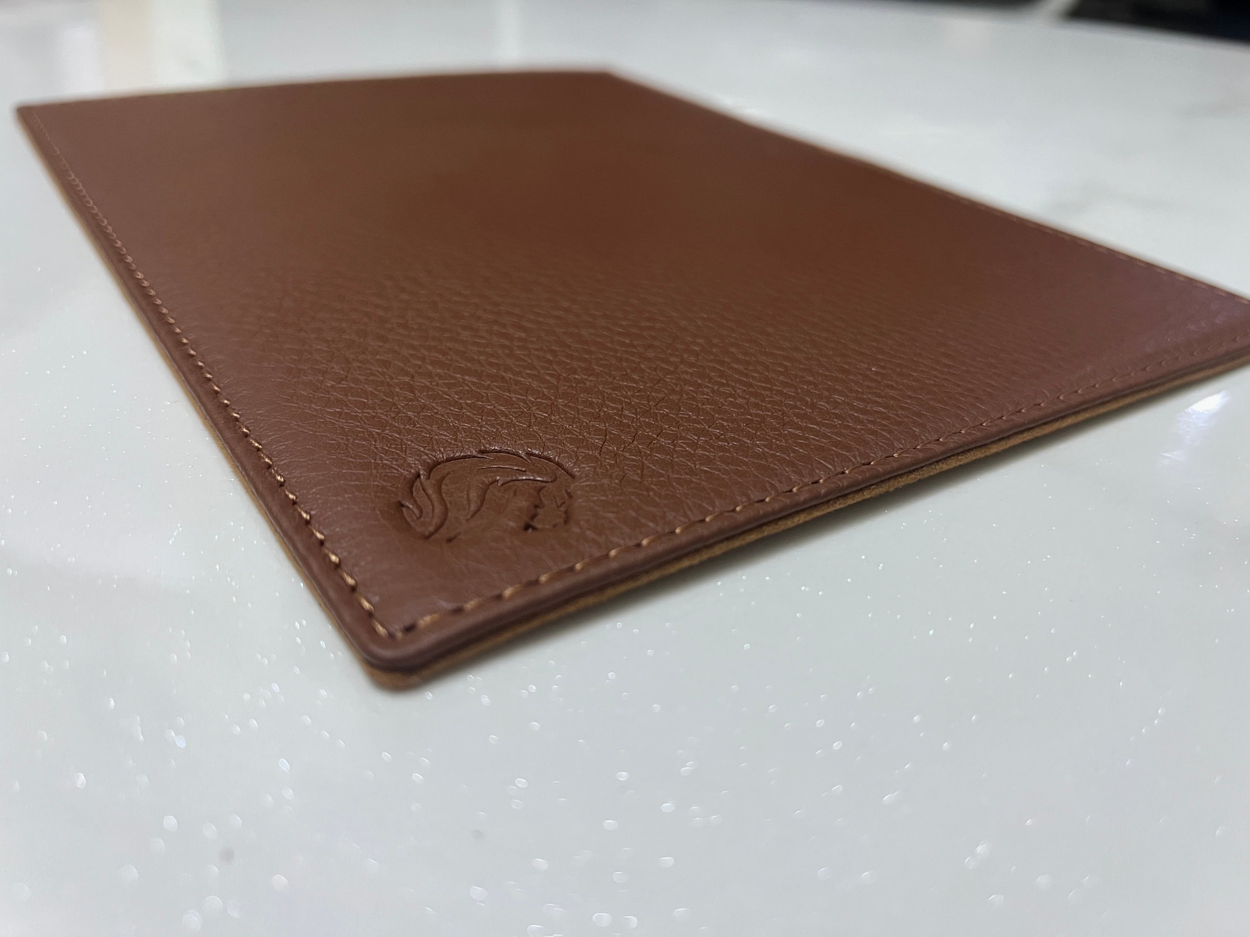 Premium Leather Mouse Pad – Minimal Desk Essential