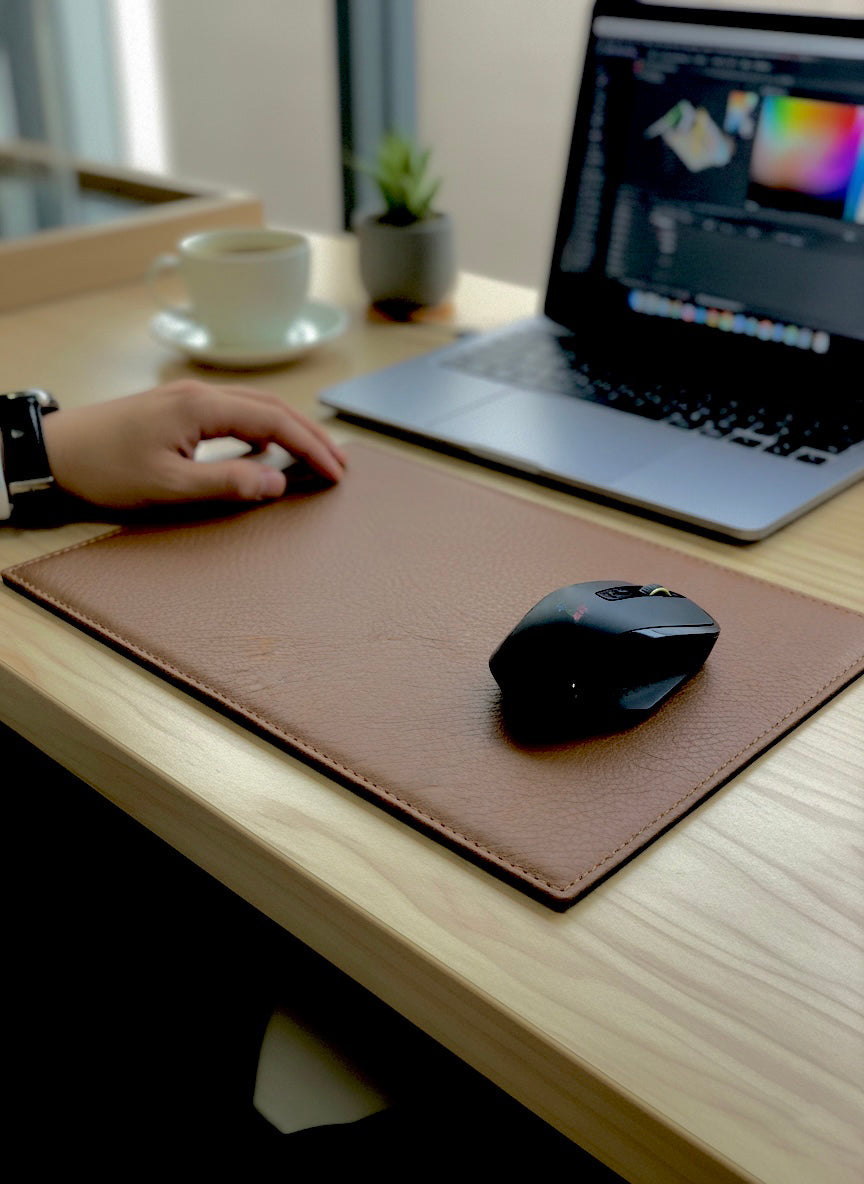 Premium Leather Mouse Pad – Minimal Desk Essential